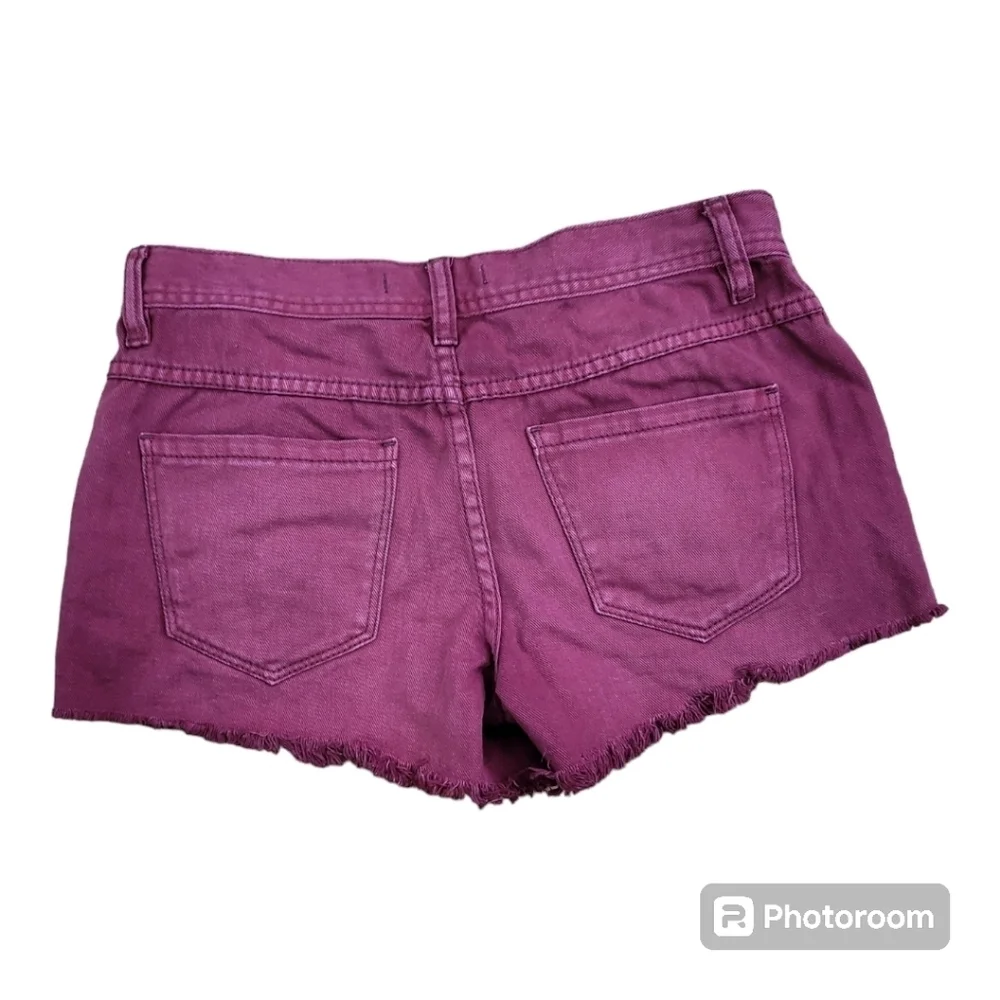 💕Free people maroon denim‎ raw hem shorts